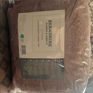 Berkshire Velvetsoft Split King Purple Sheet Set